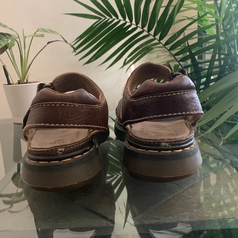 Vintage 90s DR. MARTENS Mens Made in England Sandals 9076